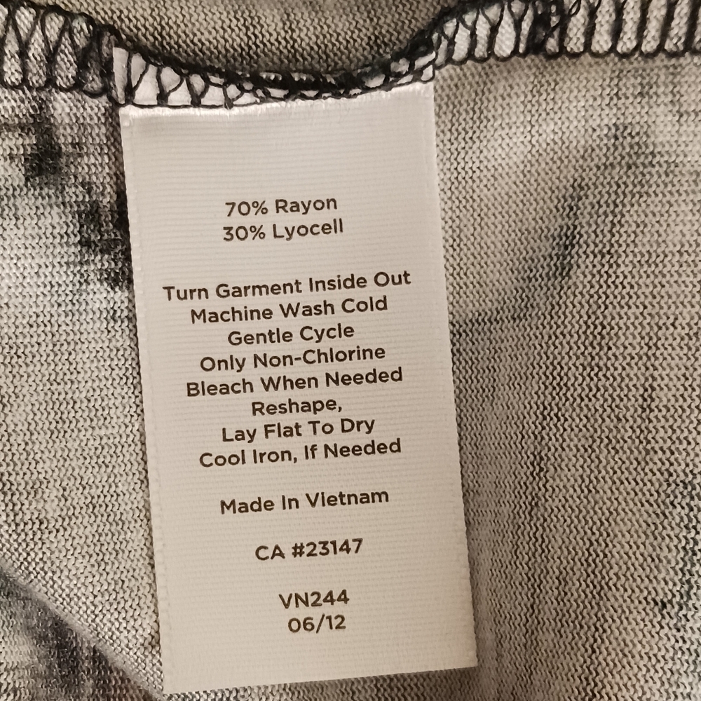 NWT! Women's Talbots Green Top Blouse Shirt Medium Petite  WT- 02 - Picture 10 of 11